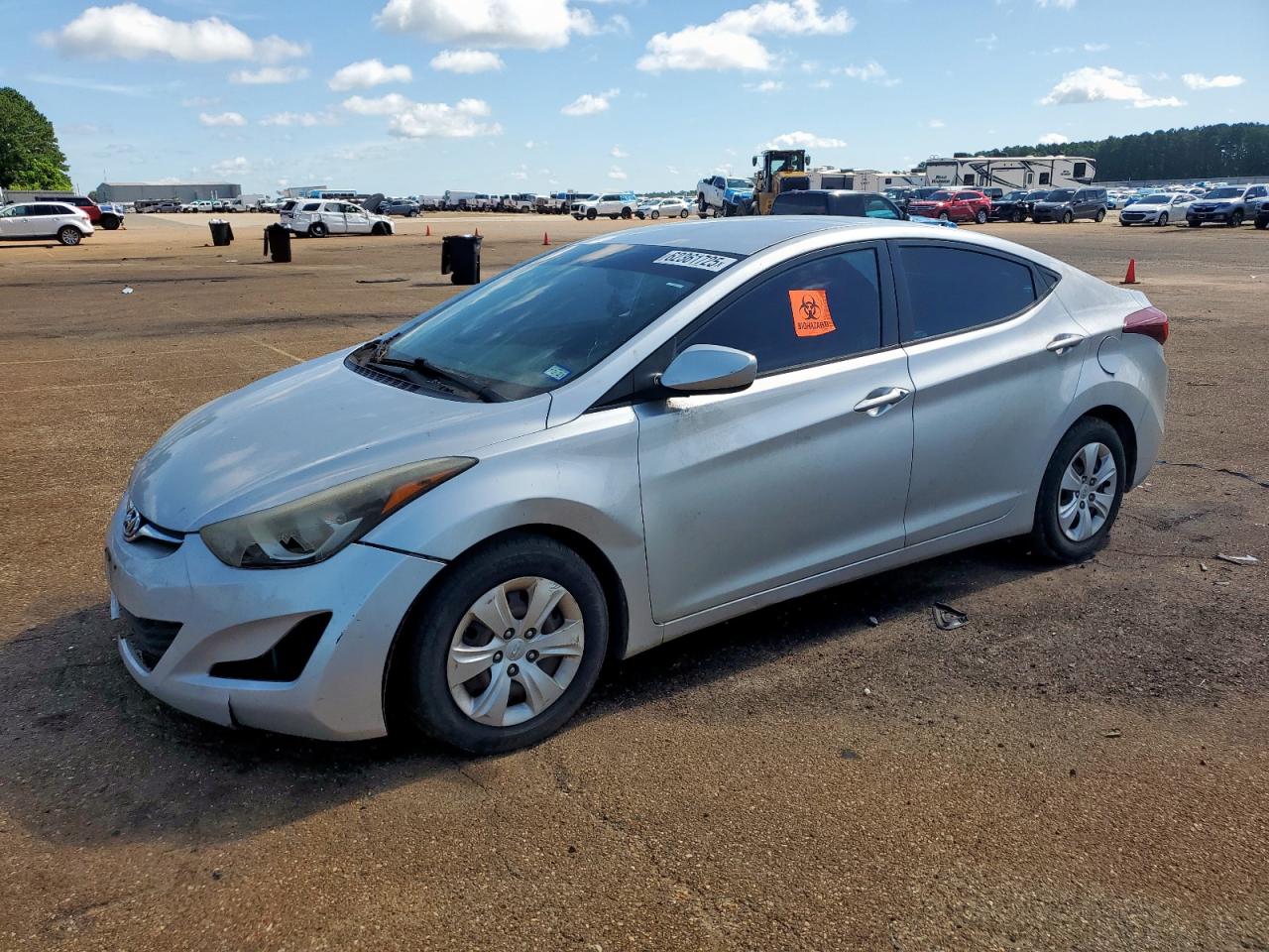 HYUNDAI ELANTRA SE