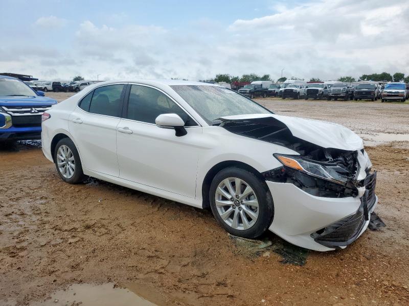 Vin: 4t1b11hk5ju084663, lot: 60740855, toyota camry l 20184