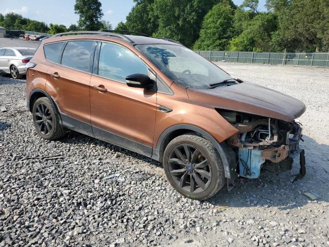 Vin: 1fmcu9j93hue00735, lot: 59158895, ford escape titanium 20174