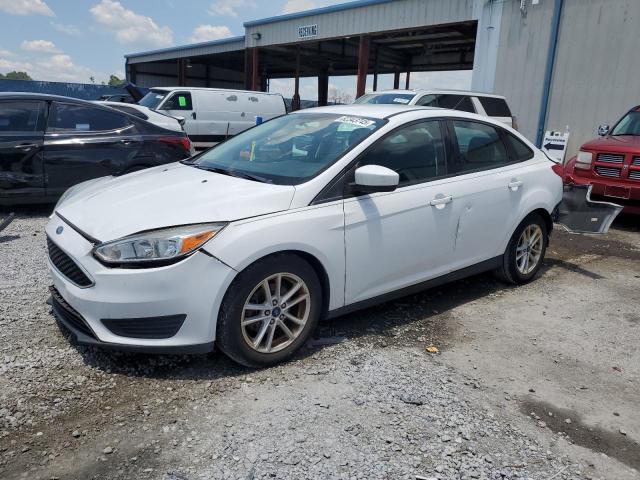 Vin: 1fadp3f23jl245856, lot: 62343745, ford focus se 2018 img_1