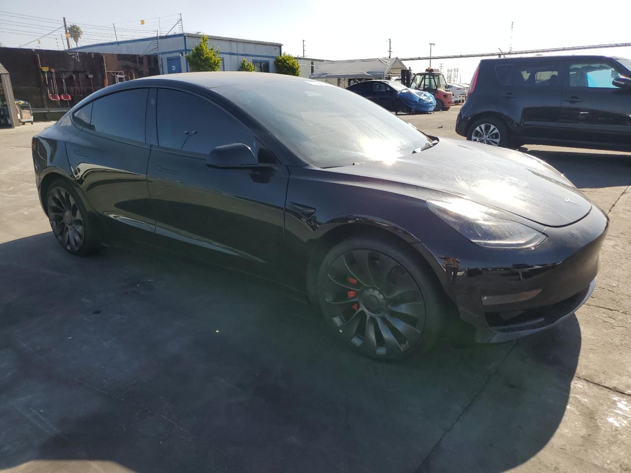 TESLA MODEL 3