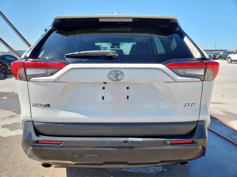 2021 TOYOTA RAV4 XLE P - 2T3C1RFV7MW111101