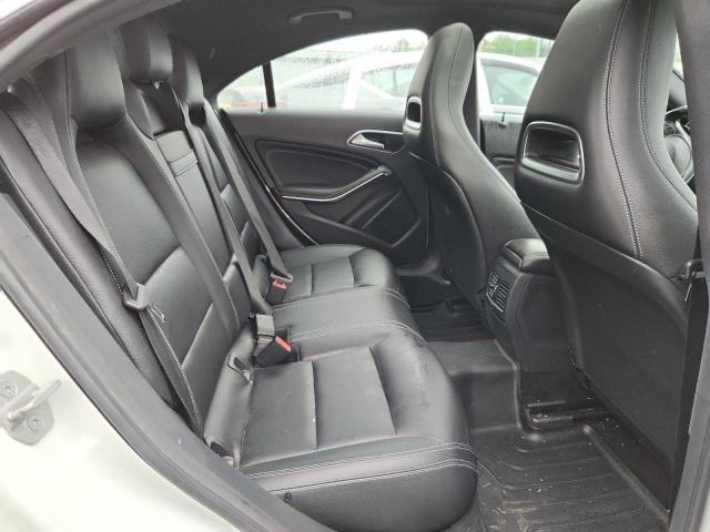 2016 MERCEDES-BENZ CLA 250 4M WDDSJ4GB3GN290600