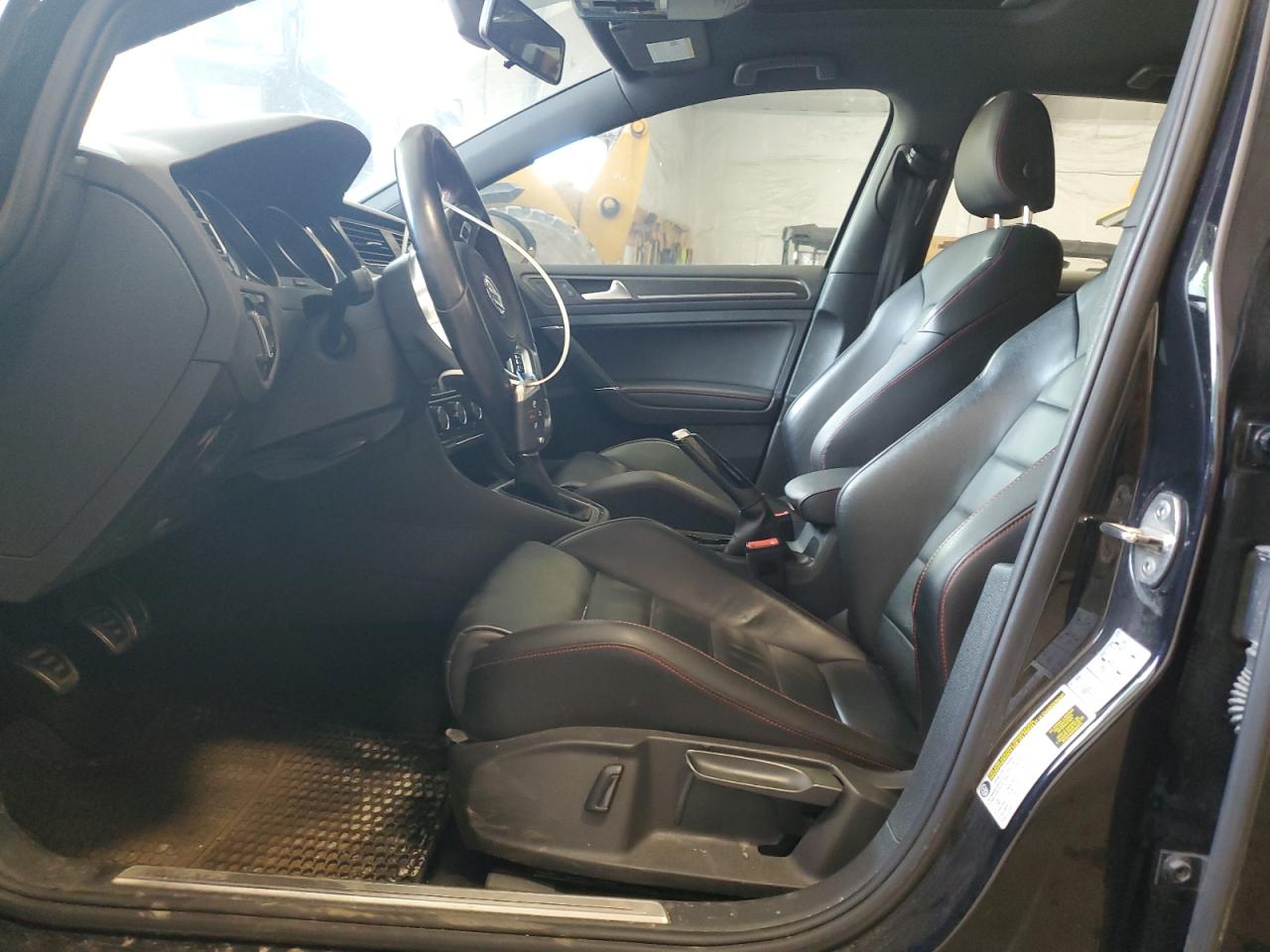 VOLKSWAGEN GOLF GTI S