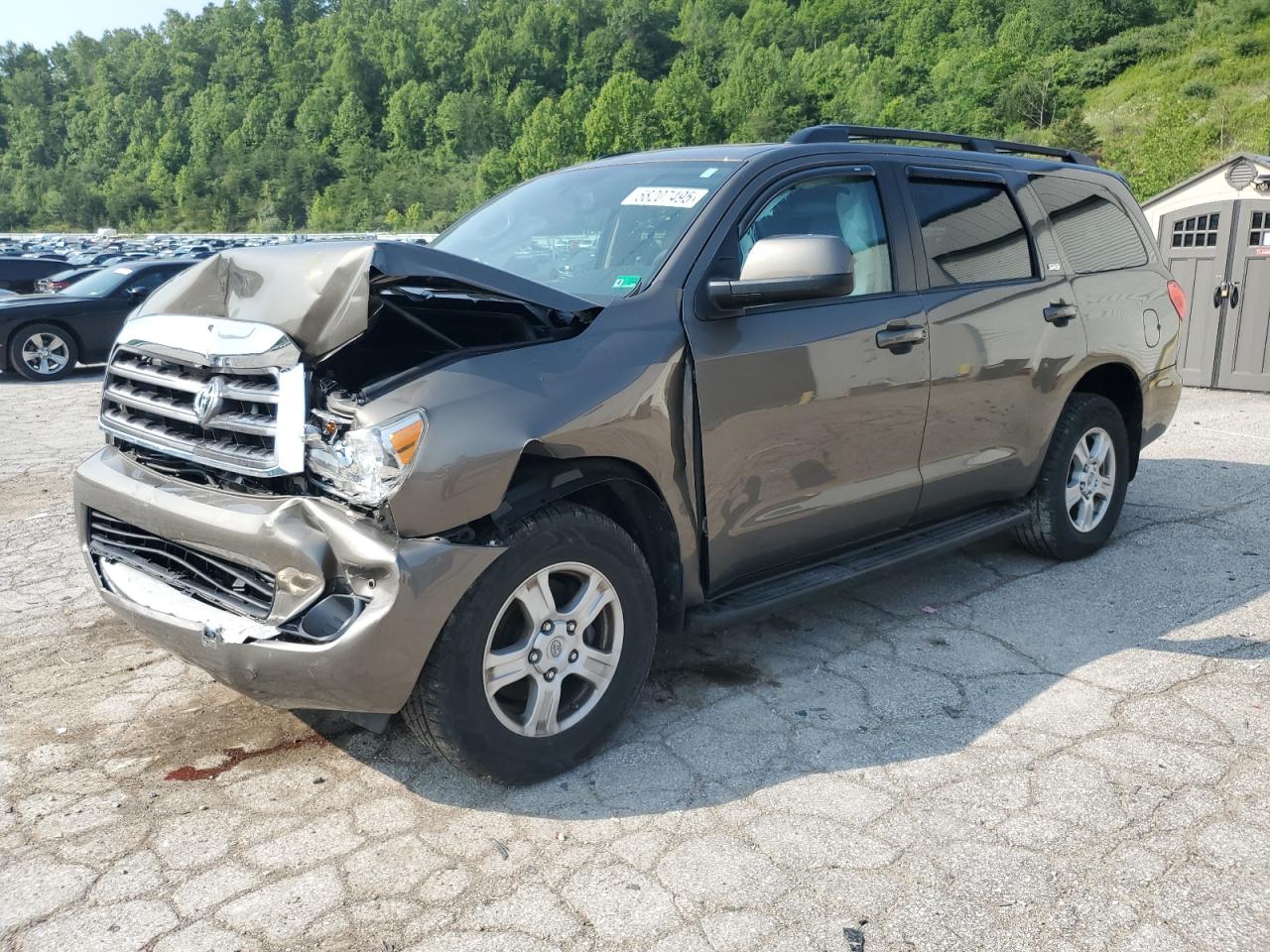 TOYOTA SEQUOIA SR5