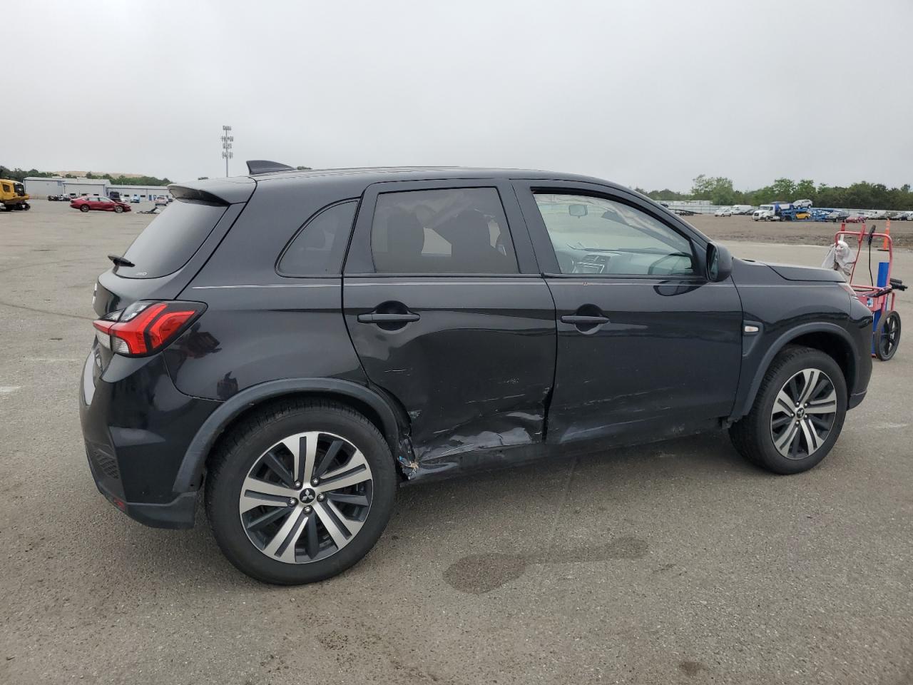 MITSUBISHI OUTLANDER ES