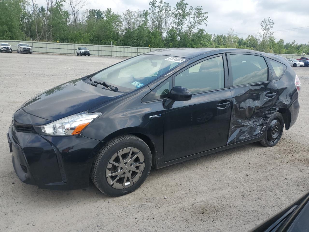 TOYOTA PRIUS V