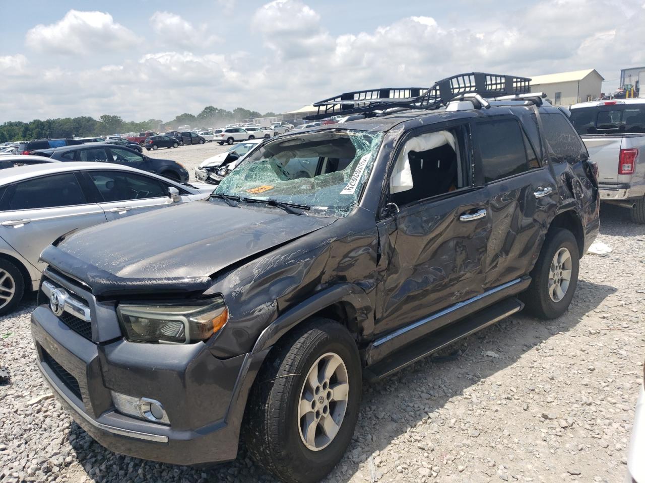 TOYOTA 4RUNNER SR5