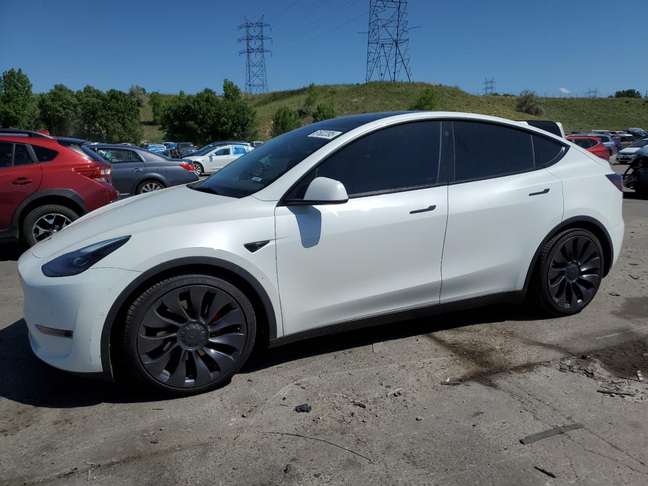 TESLA MODEL Y