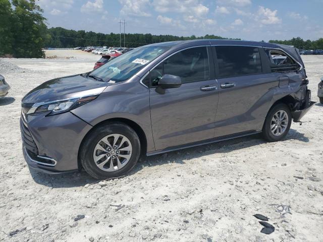 TOYOTA SIENNA XLE