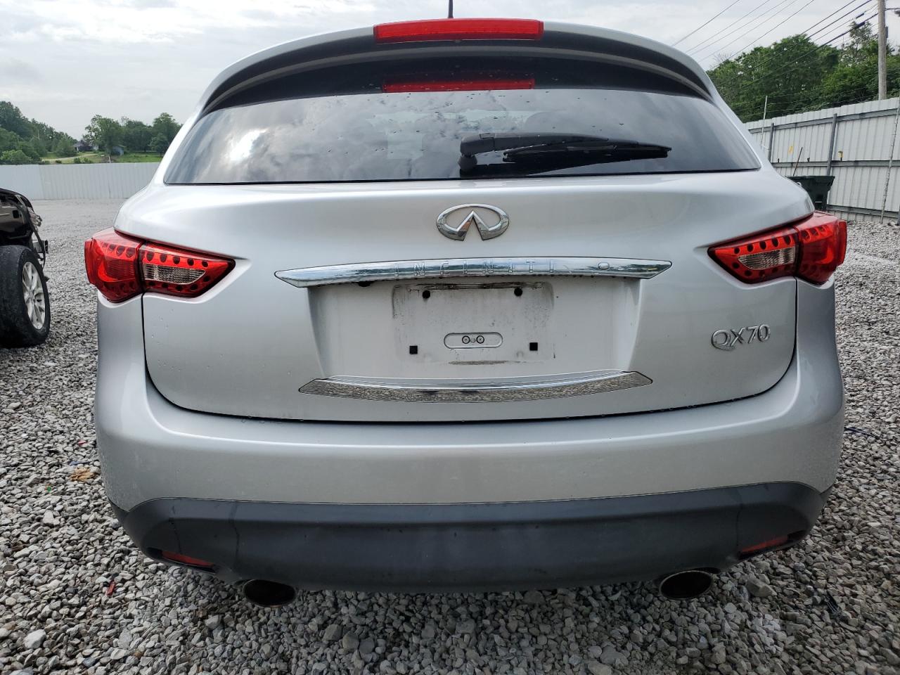 INFINITI QX70