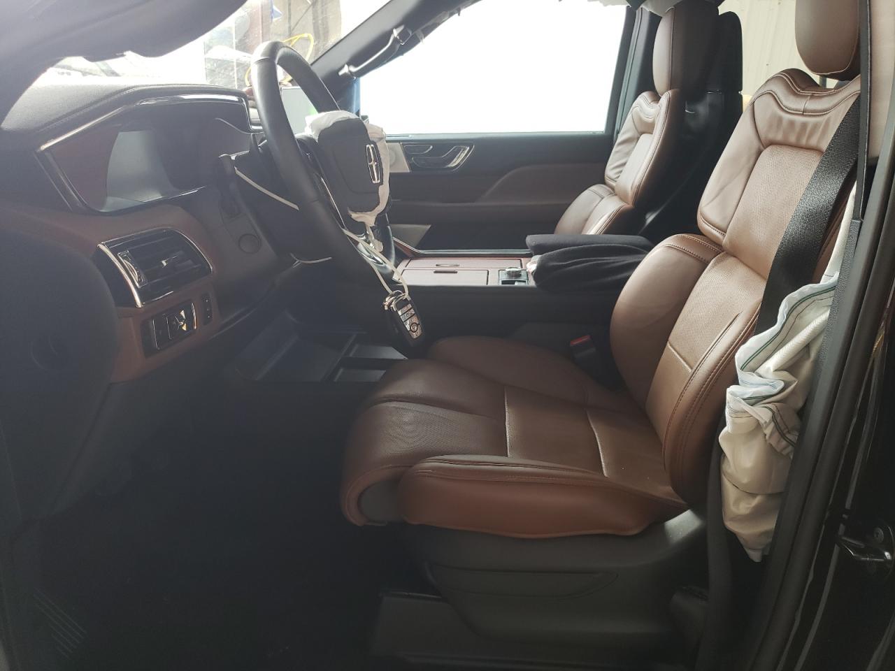 LINCOLN NAVIGATOR RESERVE