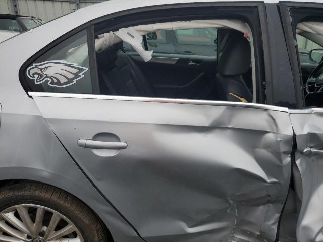 2015 VOLKSWAGEN JETTA SE - 3VWD17AJ2FM350408