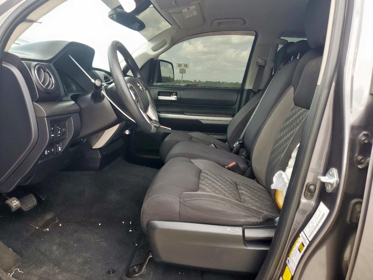 TOYOTA TUNDRA CREWMAX SR5