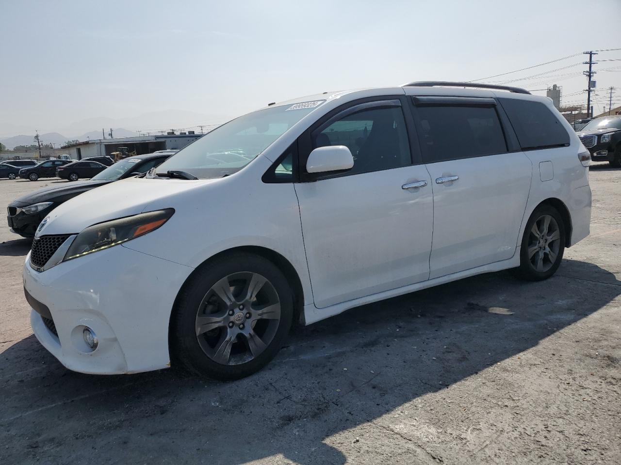 TOYOTA SIENNA SPORT