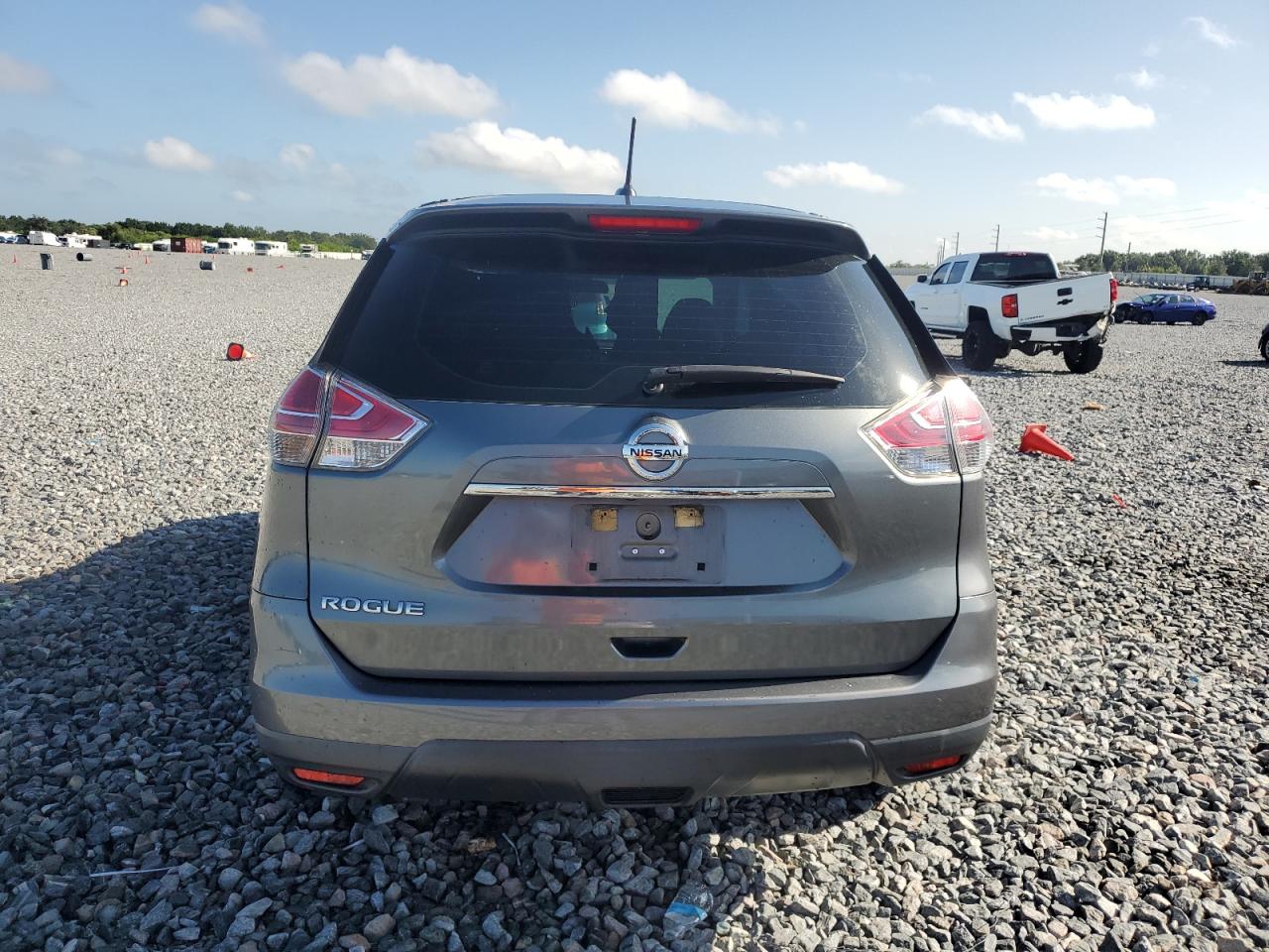 Nissan Rogue s 2015