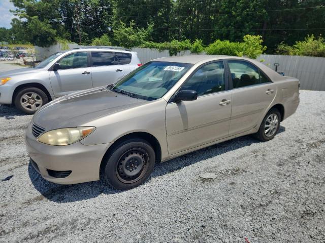 TOYOTA CAMRY LE 2006 gold  gas JTDBE32K263063439 photo #1