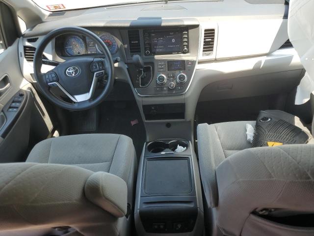 2018 TOYOTA SIENNA LE 5TDKZ3DC1JS952220