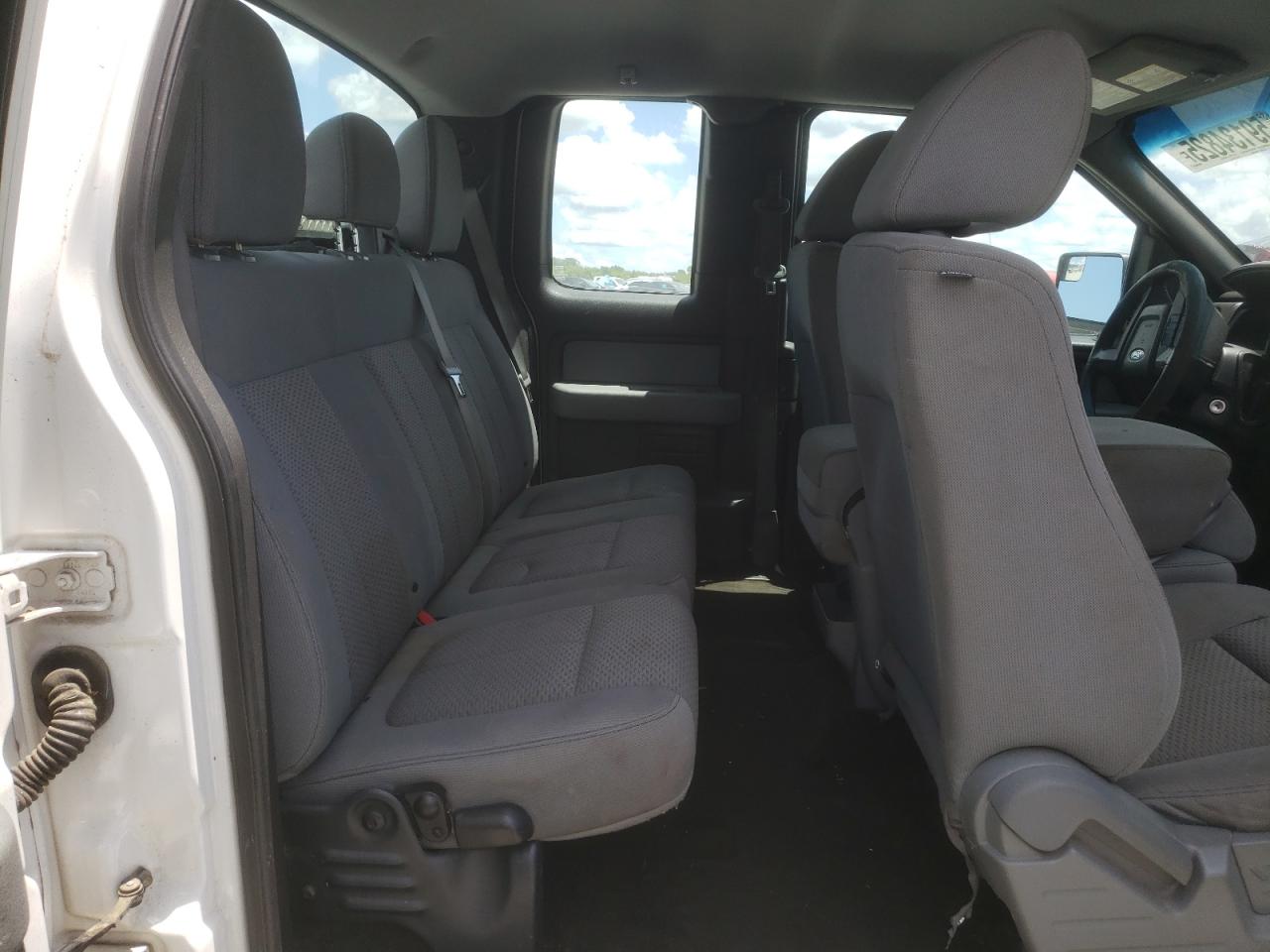 FORD F-150 SUPER CAB