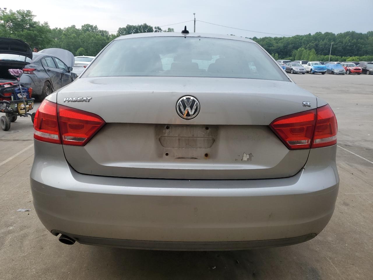 VOLKSWAGEN PASSAT SE