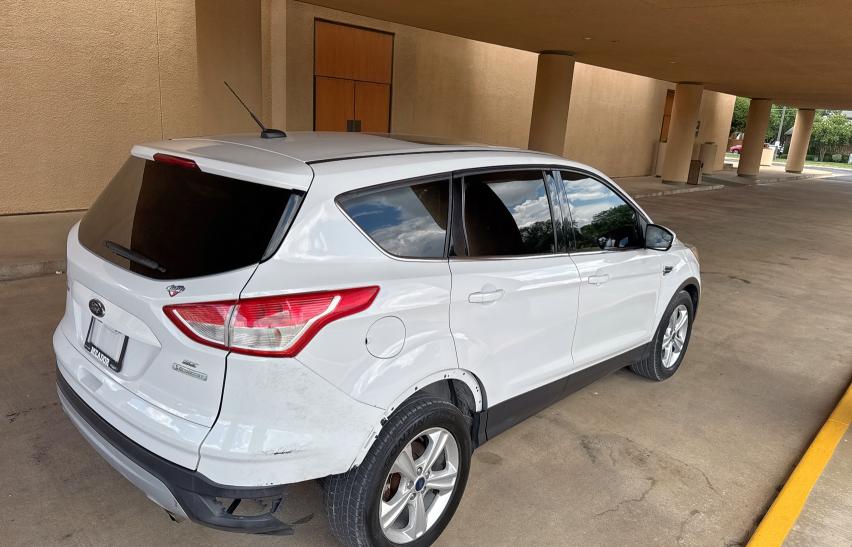 Vin: 1fmcu0g99fub32290, lot: 62738855, ford escape se 20154