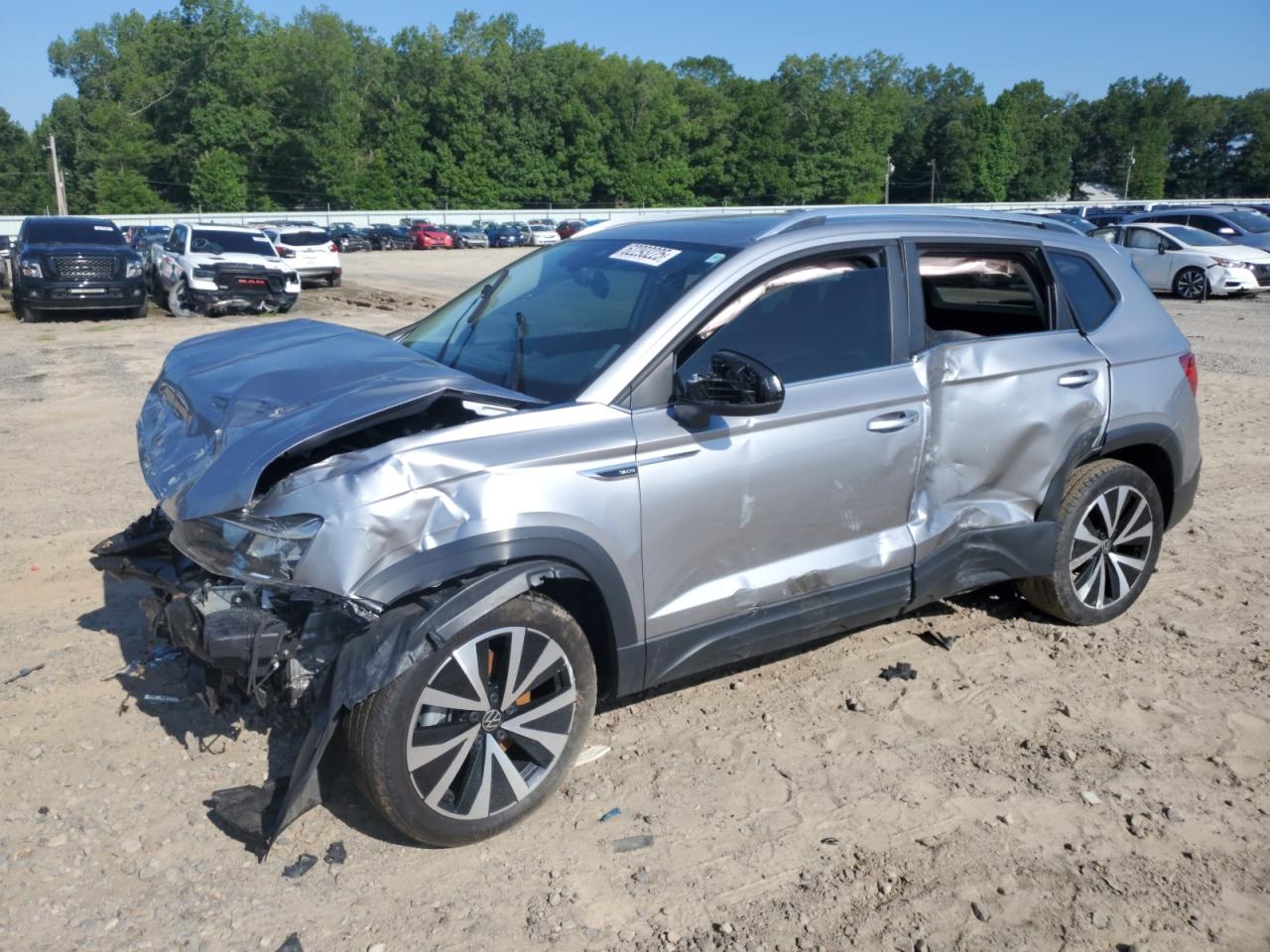 VOLKSWAGEN TAOS SE