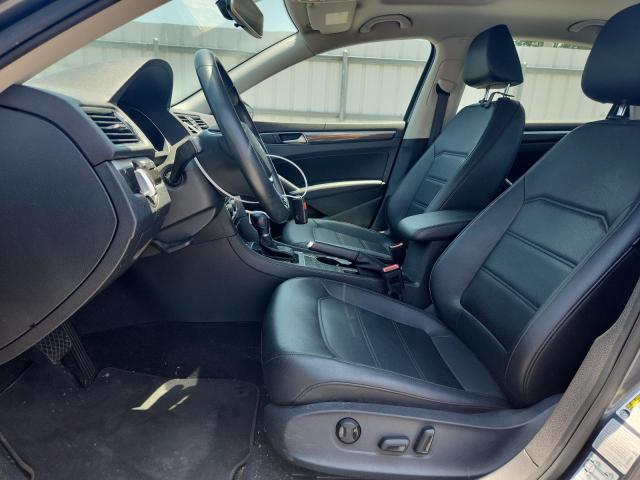 2017 VOLKSWAGEN PASSAT SE - 1VWBT7A32HC019903