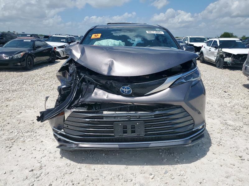 2024 TOYOTA SIENNA LIM 5TDESKFC7RS134320
