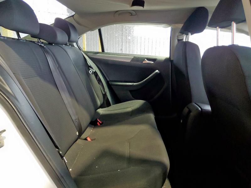 2015 VOLKSWAGEN JETTA SE 3VWD17AJ5FM268947