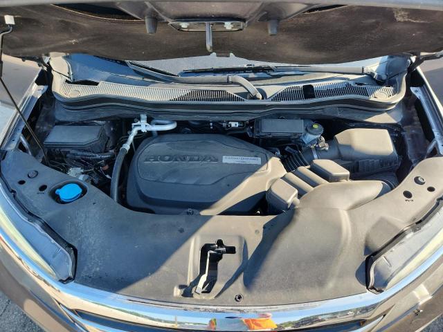 2017 HONDA PILOT TOUR - 5FNYF6H94HB075904