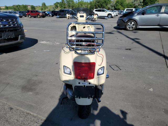 2014 VESPA GTS 300 SU - ZAPM459L9E5902140