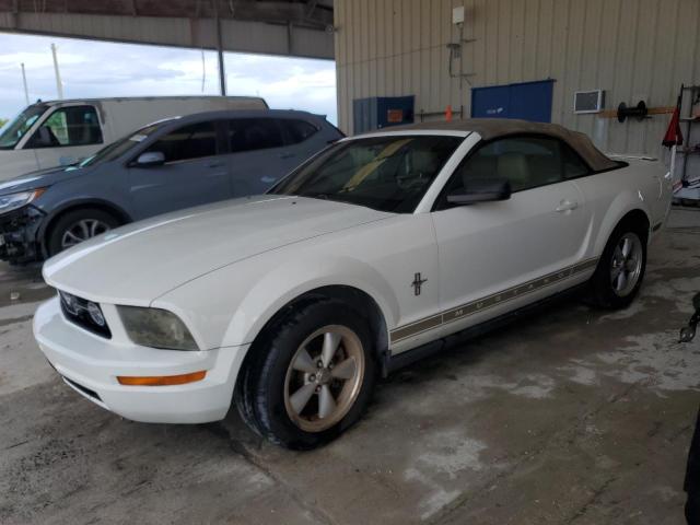 FORD MUSTANG 2008 white  gas 1ZVHT84N285127603 photo #1