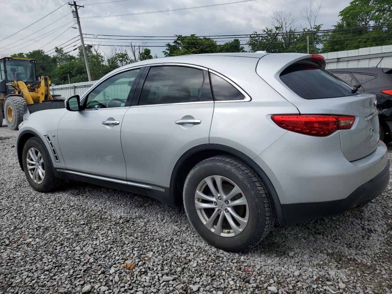 INFINITI QX70