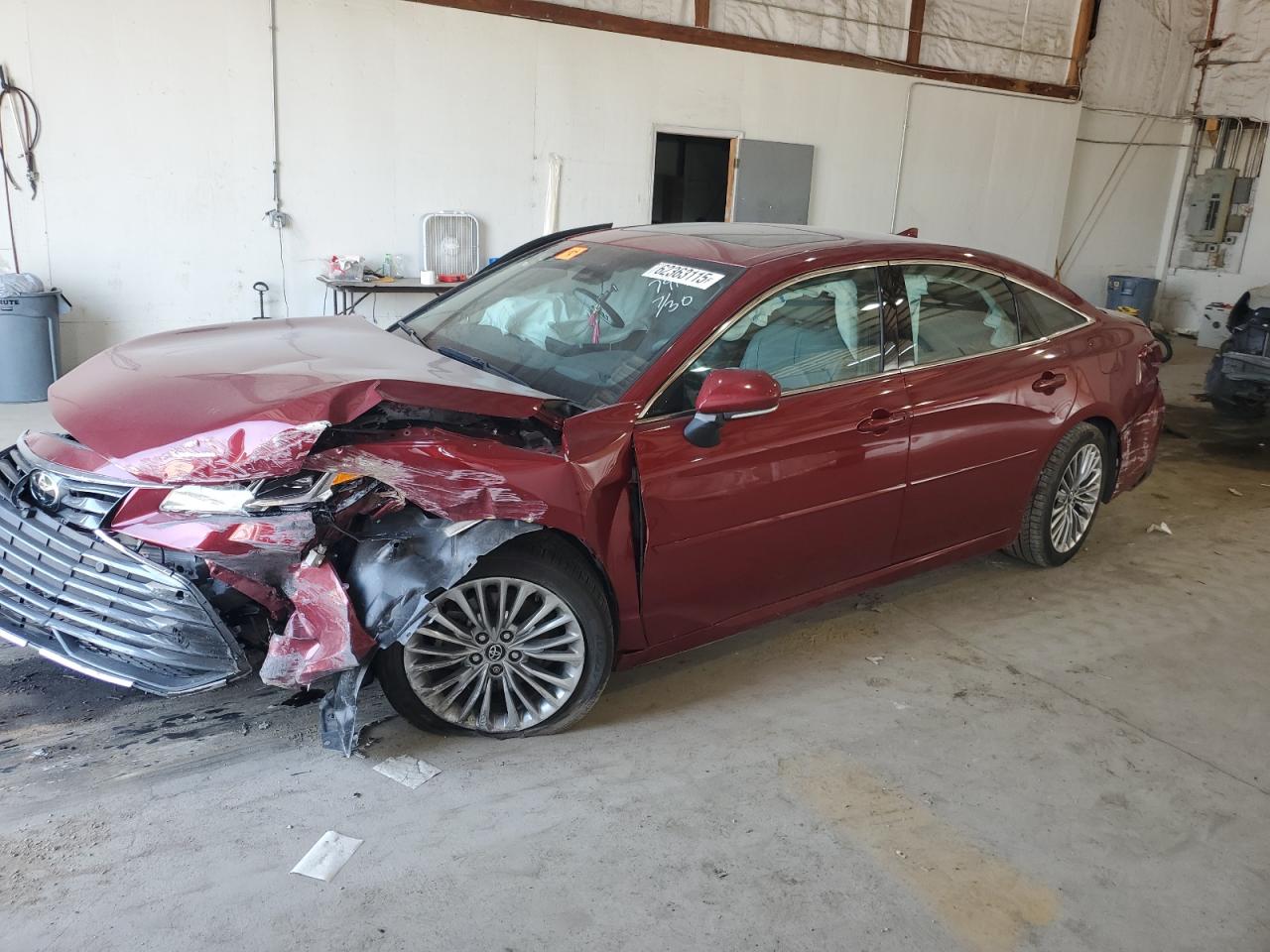 TOYOTA AVALON XLE