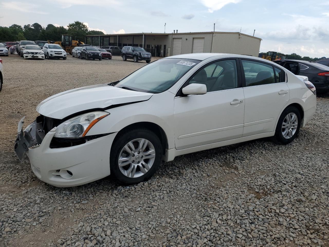 NISSAN ALTIMA BASE