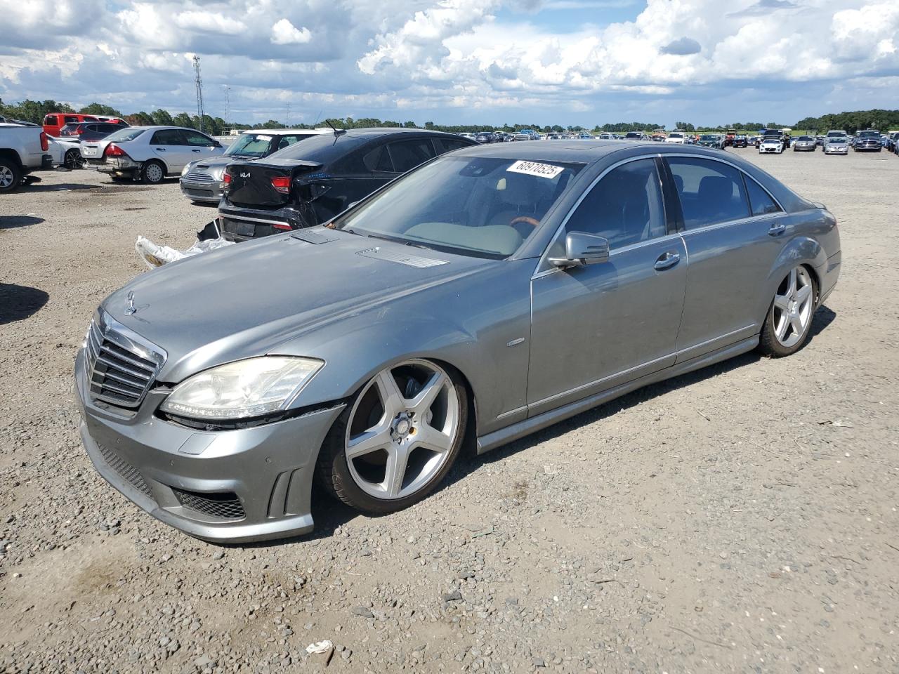 MERCEDES-BENZ S-CLASS 550