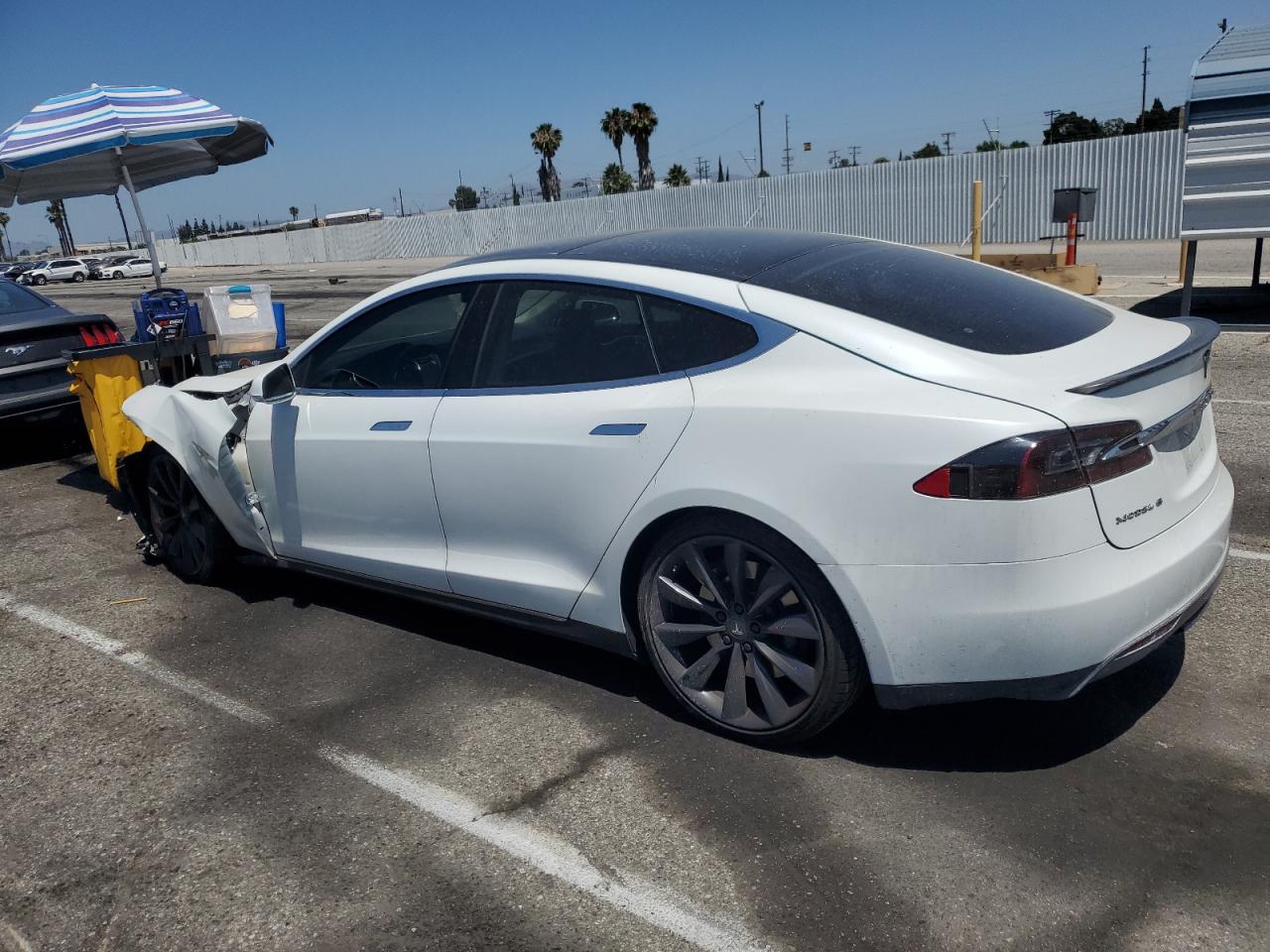 Tesla Model s 2013