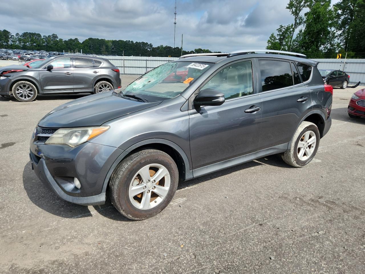 TOYOTA RAV4 XLE