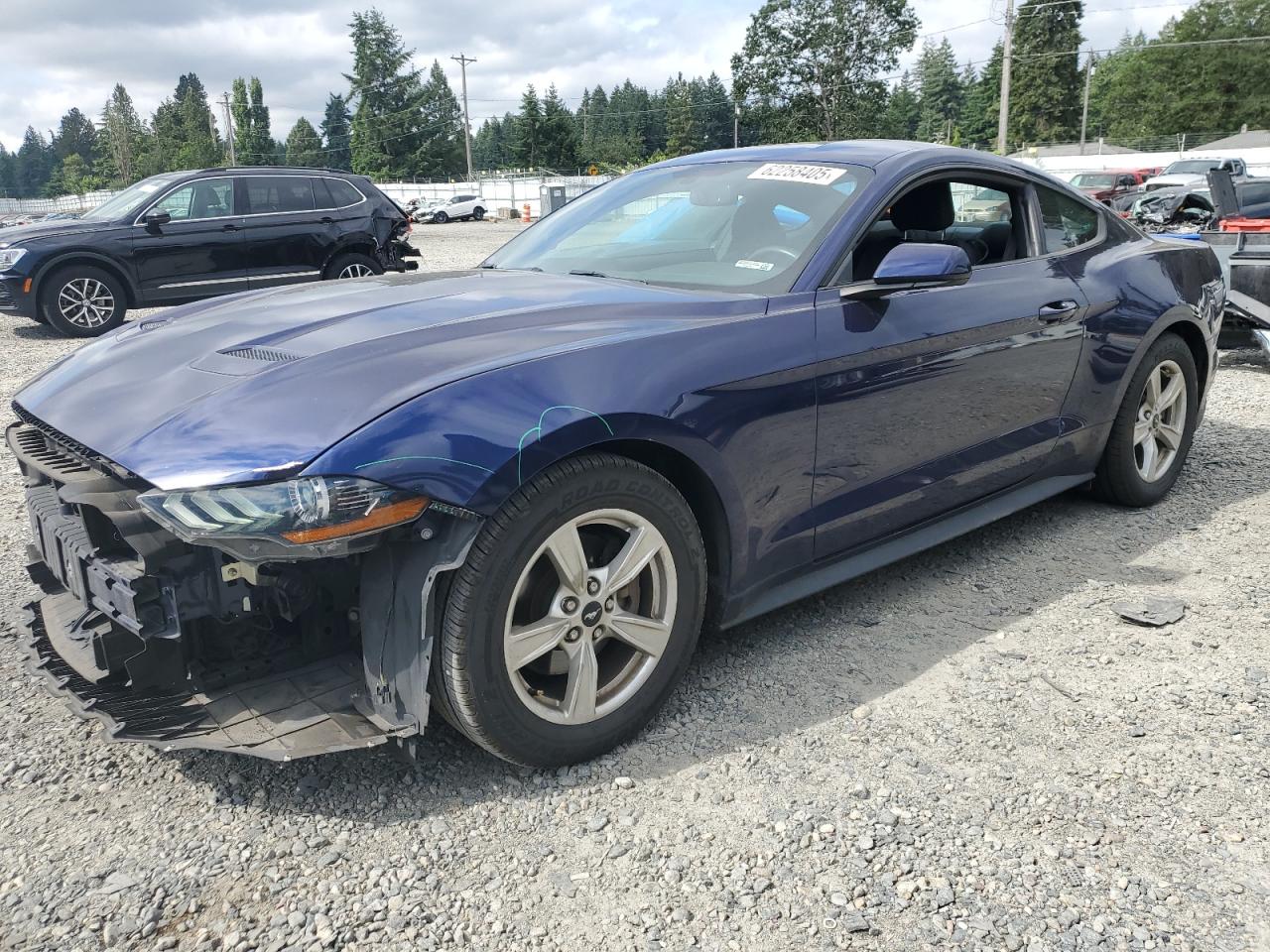 FORD MUSTANG
