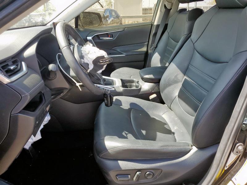 2020 TOYOTA RAV4 XLE P JTMC1RFV5LD056630