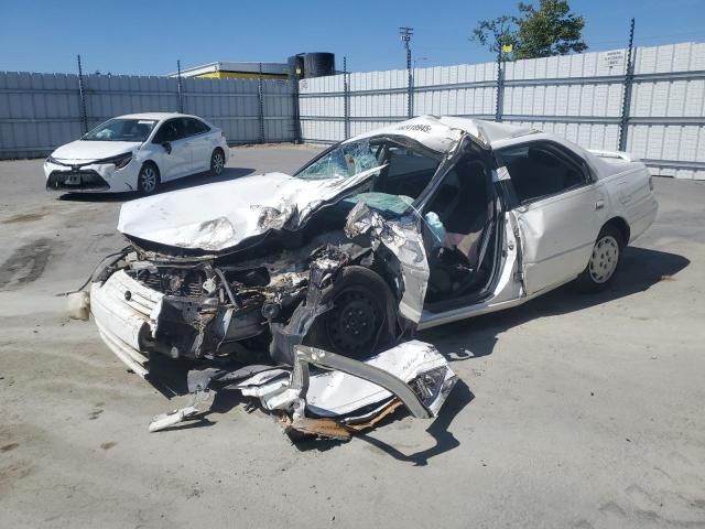 TOYOTA CAMRY CE