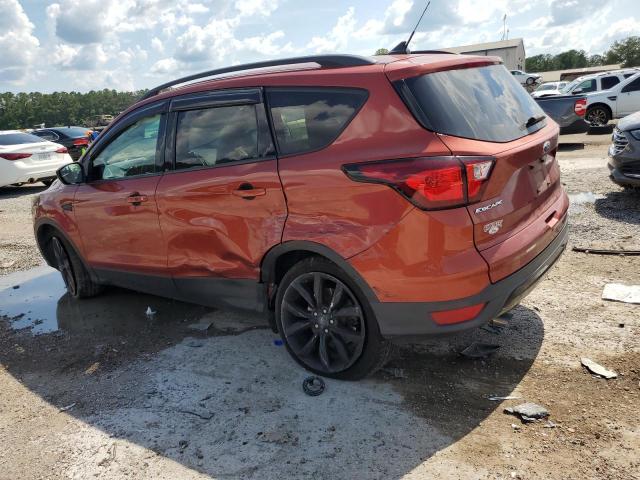 2019 FORD ESCAPE SE - 1FMCU0GD1KUB08743