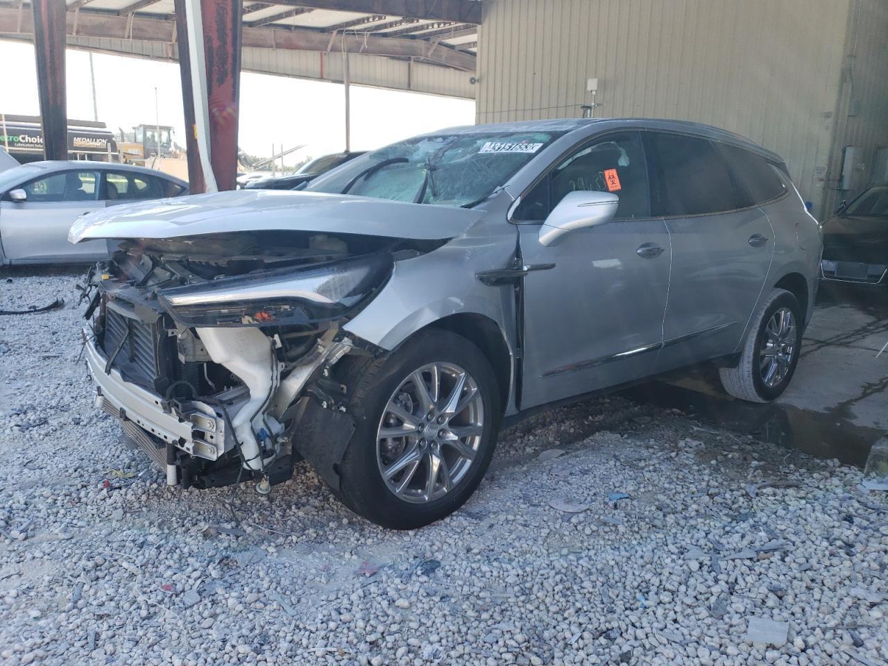 BUICK ENCLAVE PREMIUM