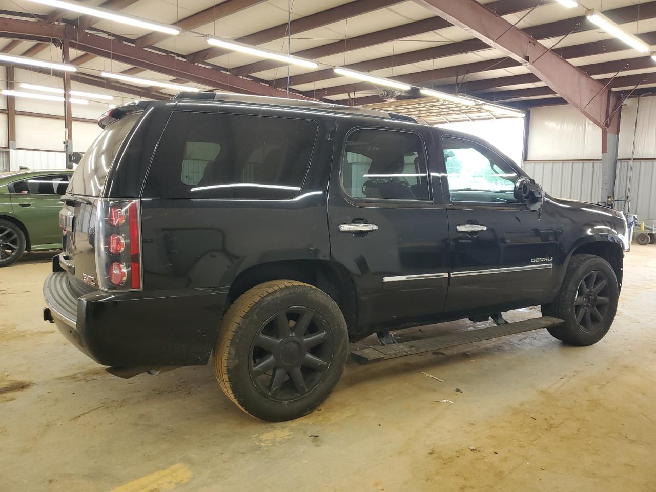 GMC YUKON DENALI