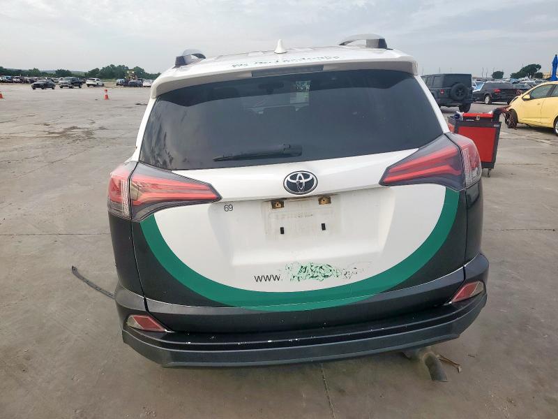 2017 TOYOTA RAV4 LE - JTMZFREV5HJ135091