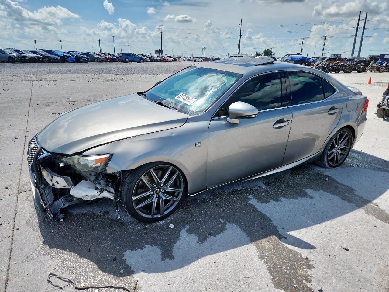 LEXUS IS 200T