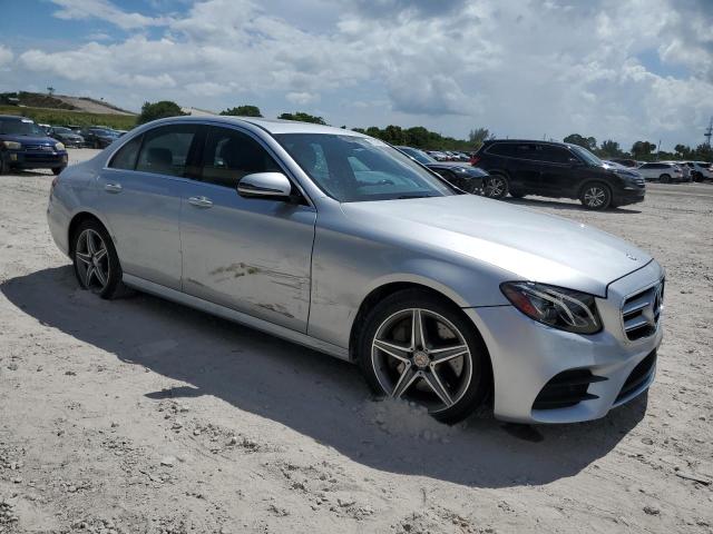 Vin: wddzf4kb6ha070321, lot: 61742855, mercedes-benz e-class 300 4matic 20174