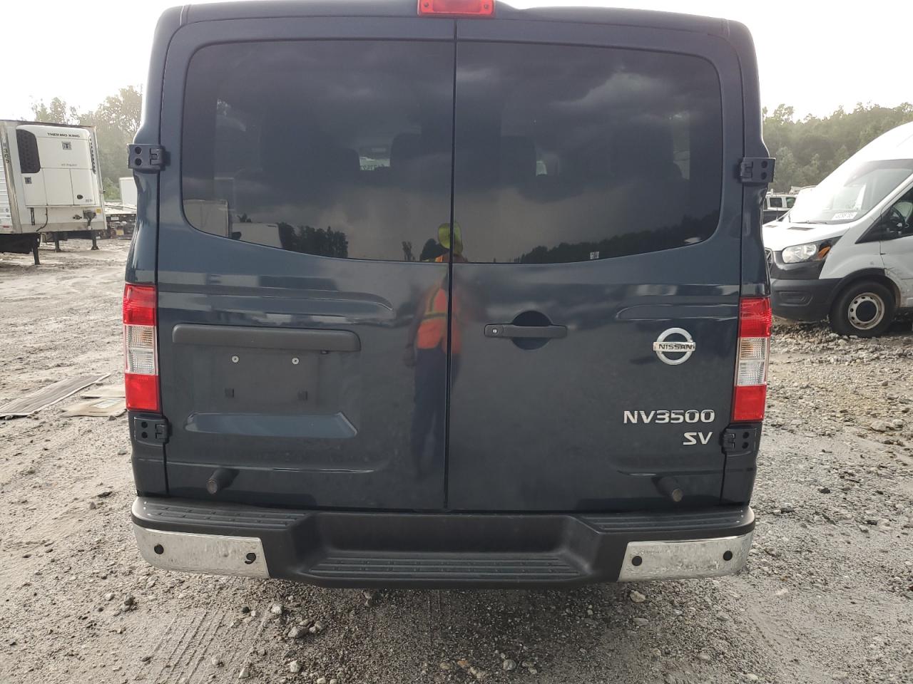 NISSAN NV3500 3500 S