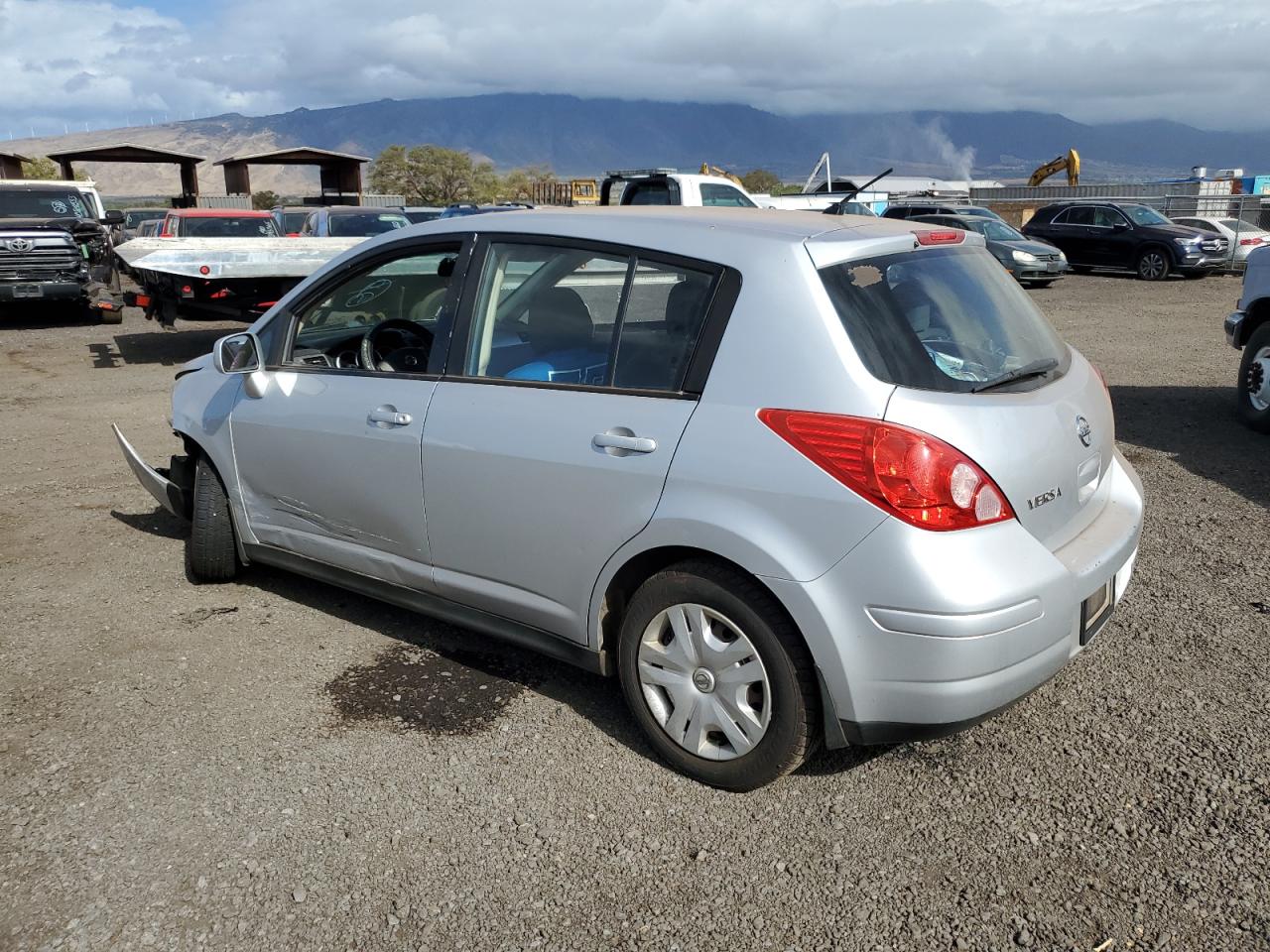 NISSAN VERSA S