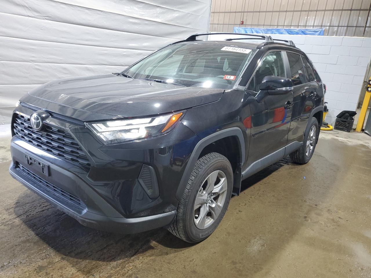TOYOTA RAV4 XLE